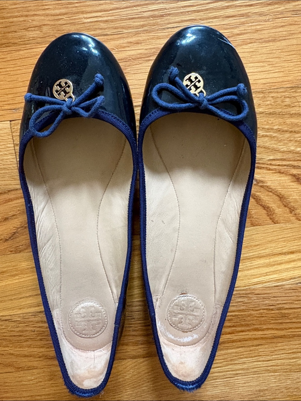 Tory Burch Navy Patent Leather Bow Ballet Flats with Gold Logo